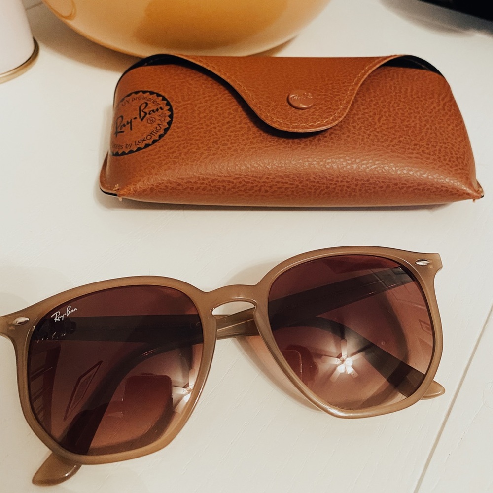 Ray-Ban Beige Frame Brown Lens Sunglasses